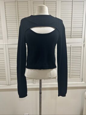 New Blue Blush Black Cutout Long Sleeve Knit Top in perfect condition
